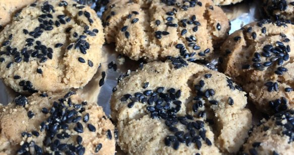Peanut Butter Cookies with Black Sesame Seeds