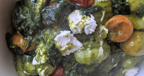 Gnocchi with Pesto, Spinach & Tomatoes